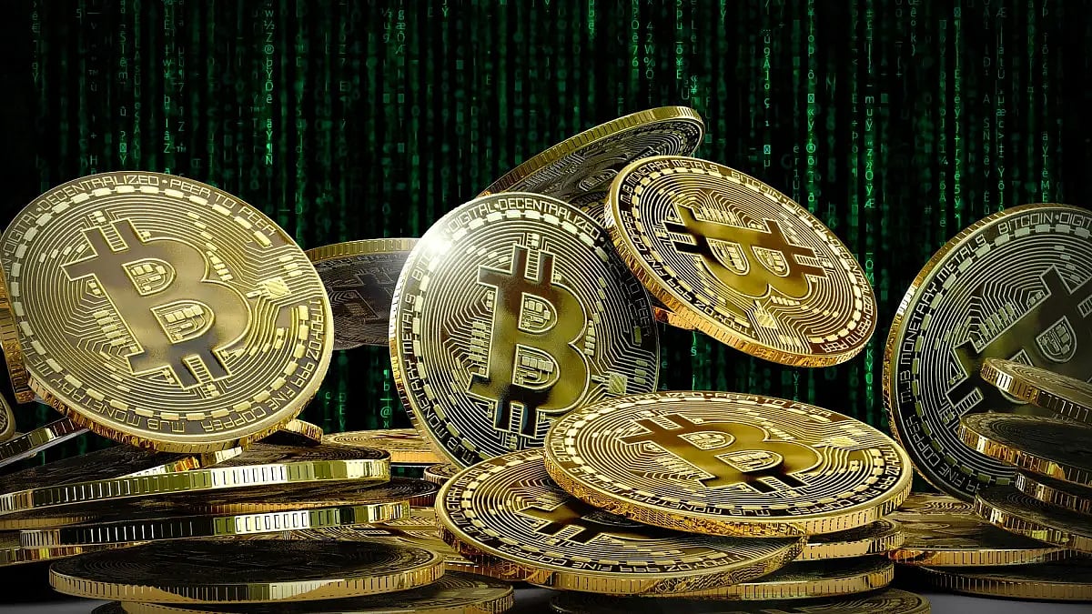 Bitcoin Blings Louder: Gold Gets Outshined in April’s Tariff Mayhem