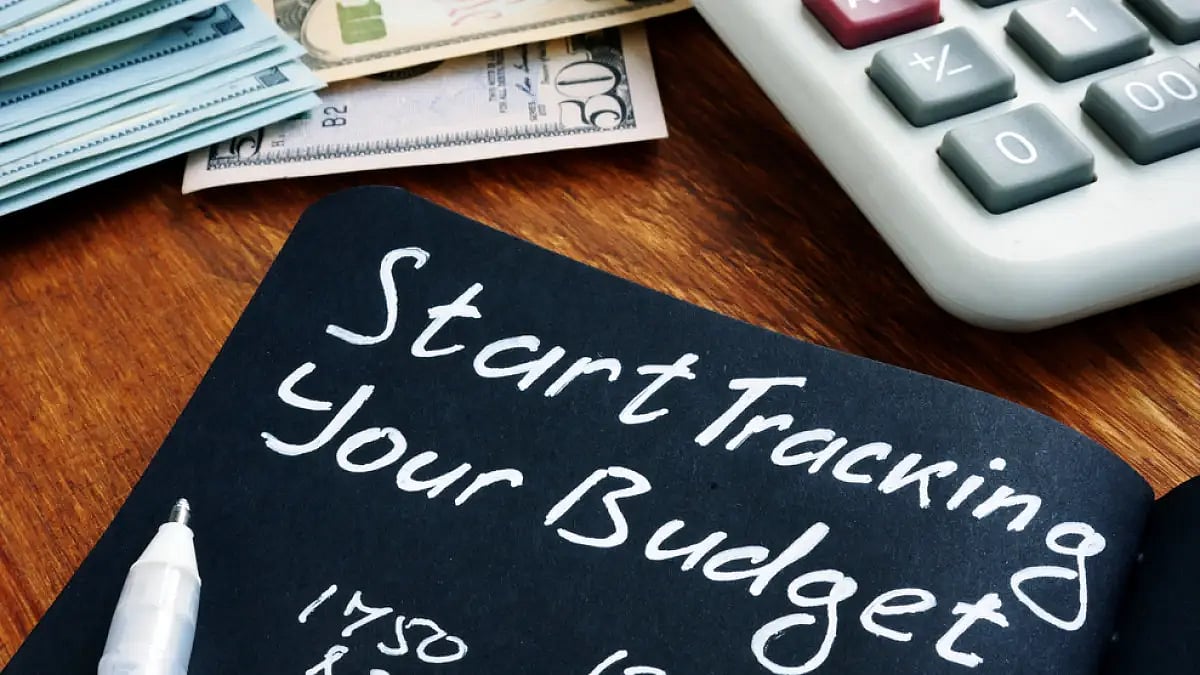 Manage Your Finances Wisely This Festive Season To Stay Within Budget