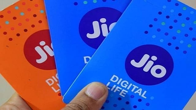 Reliance Jio Eyes Record-Breaking IPO in 2025, Retail Arm Likely to Follow Suit