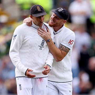India Vs England, 1st Test: Rahul Dravid Probes Hyderabad Pitch; Jasprit Bumrah Absent From Training