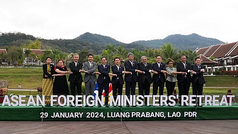 ASEAN Foreign Ministers retreat meeting