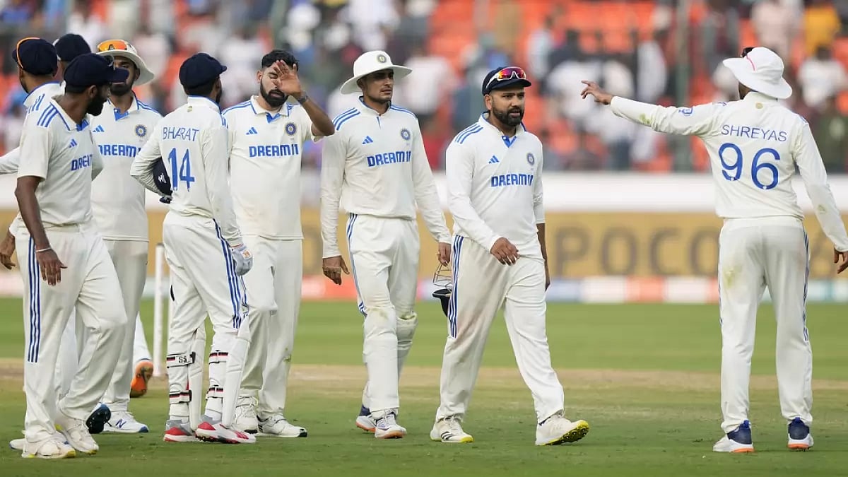 AP : Rohit Sharma and Co walk back to the pavilion after the third day of the India vs England, 1st Test