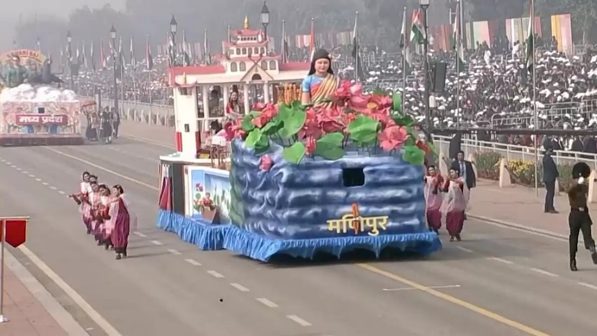 PTI : Manipur's 'Ima Keithel' or 'Mother's Market' tableau on Republic Day 