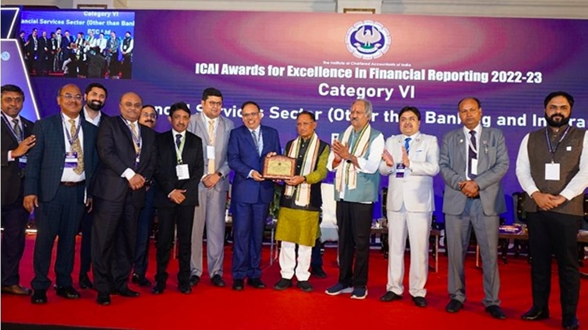 REC Wins ICAI Award For Excellence In Financial Reporting For FY2022-23