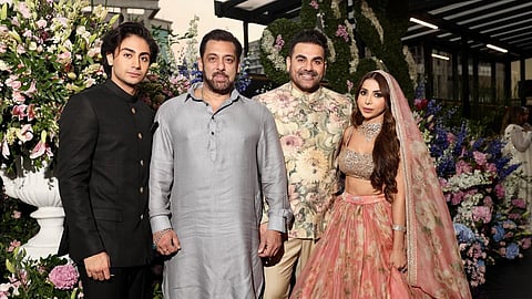 Salman Khan With Arbaaz Khan And Sshura Khan