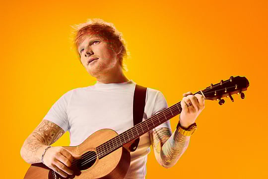 Ed Sheeran Plays Music For Felines At Cat Cafe In Japan
