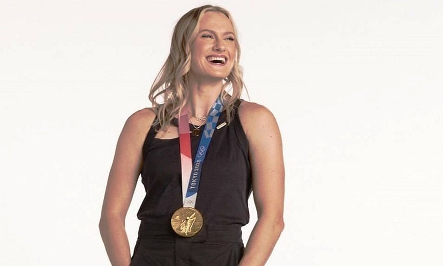 X/ @TataMumMarathon : USA's pole vaulter Katie Moon 
