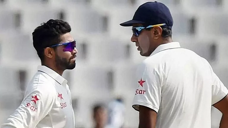 File photo of India's spin twins Ravichandran Ashwin (R) and Ravindra Jadeja - PTI