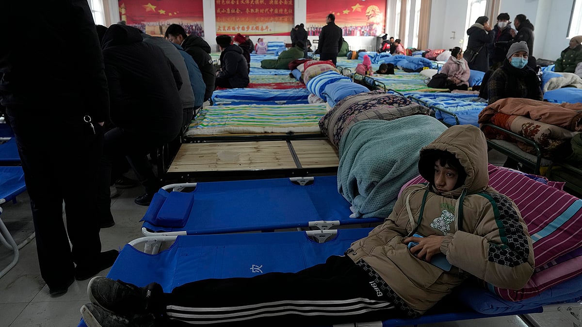 | Photo: AP/Ng Han Guan : China Quake 