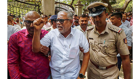 MLA Suresh Kumar with grauduates protest