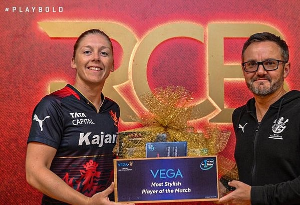 Heather Knight playing for RCB in the WPL 2023  - X/RCB