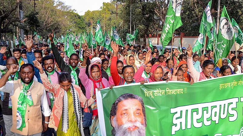 Sorens supporters protest