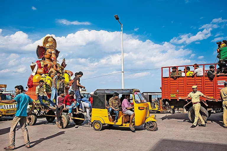 Festive Fervour: Ganesh puja committees bring their idols to the Pattinapakkam beach in Chennai - Photo: Getty Images
