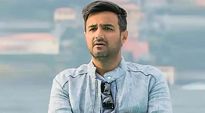 Instagram : Siddharth Anand