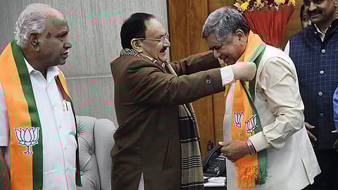 Jagadish Shettar meets Nadda