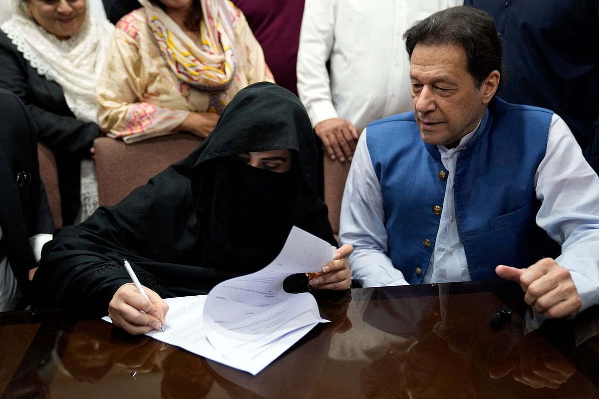 Ex-Pakistan PM Imran Khan and Wife Bushra Bibi  - (AP Photo)