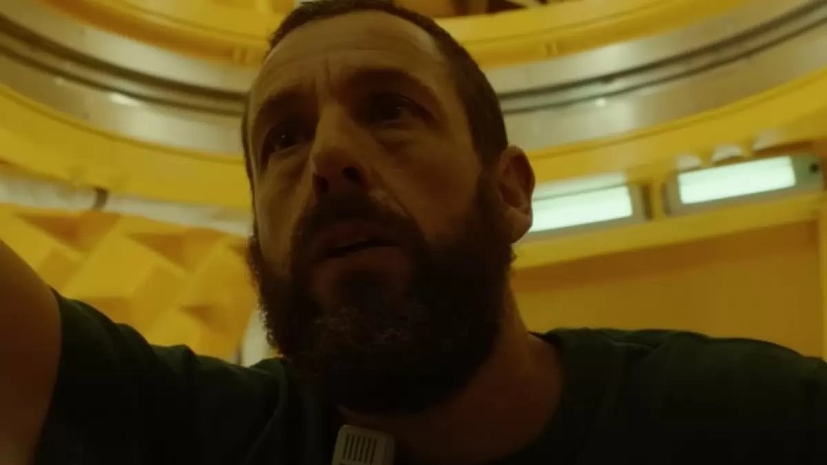YouTube : Adam Sandler in 'Spaceman'
