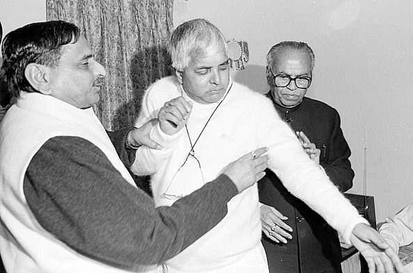 Getty Images : Ruling Janata Dal leaders (from L-R) Mulayam Singh Yadav and Lalu Prasad 