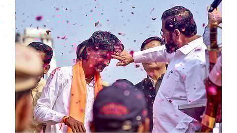 Maha govt accepts Maratha qouta demand