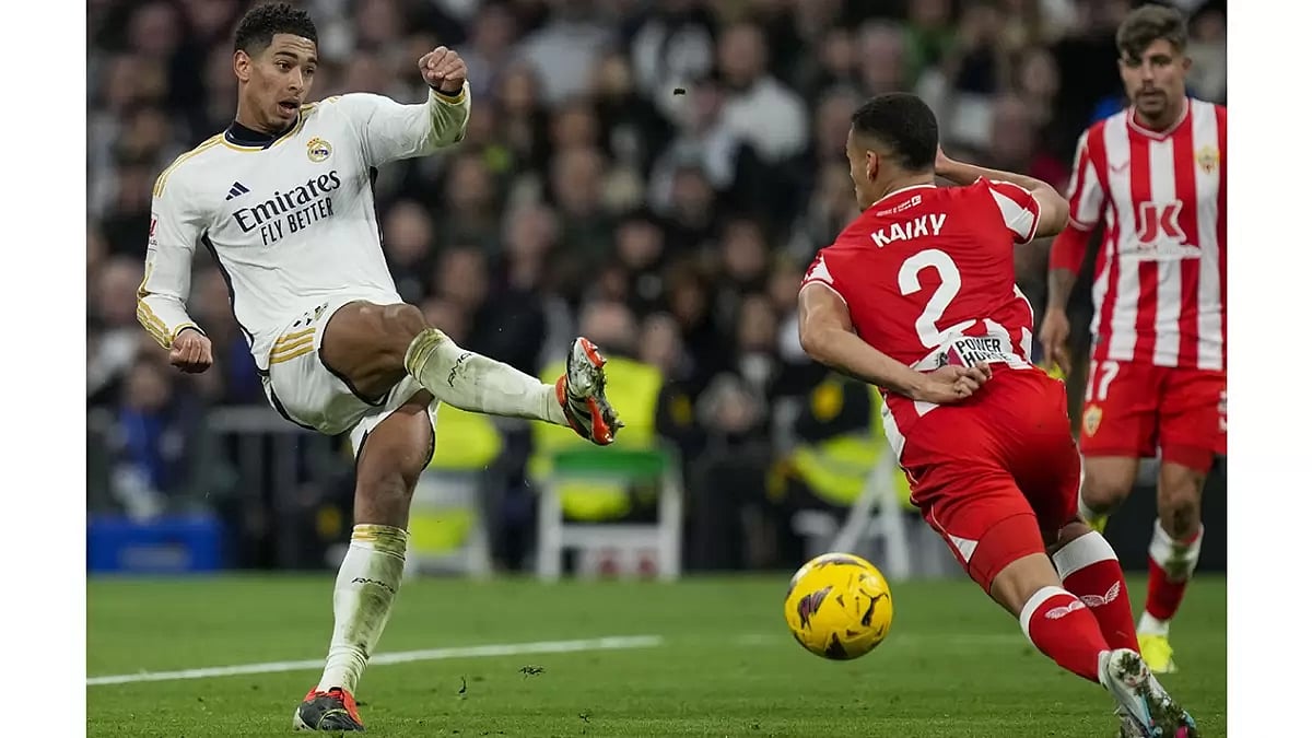 AP : AFC Asian Cup 2023: Saudi Arabia players celebrated after securing a spot in the knockouts 
