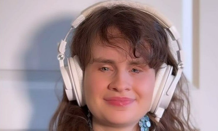 Instagram : Cassandra Mae Spittmann