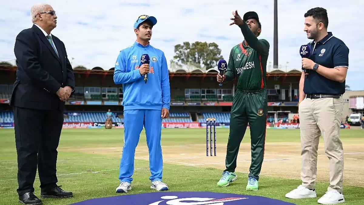 India U-19 captain Uday Saharan alongwith Bangladesh skipper Mahfuzur Rahman Rabby at the toss for their ICC U-19 World Cup match in Bloemfontein