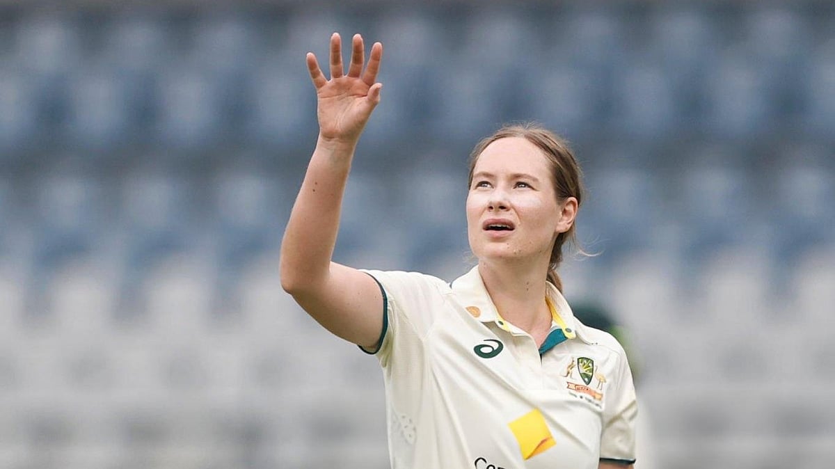 X/WomensCricZone : Pacer Lauren Cheatle was snapped up by Gujarat Giants