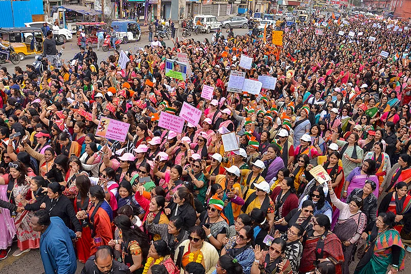 Saree walkathon in Jabalpur