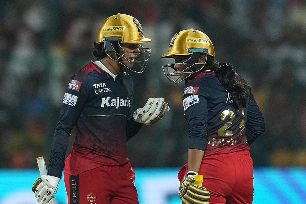 | Photo: PTI/Shailendra Bhojak : WPL 2024: Gujarat Giants vs Royal Challengers Bangalore