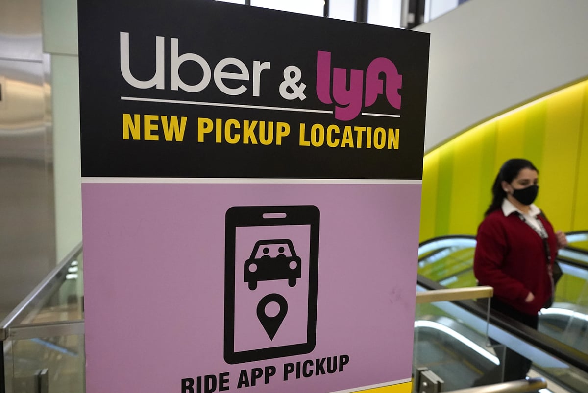 AP : Uber And Lyft Drivers Plan Valentine's Day Strikes