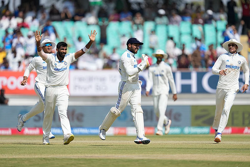 India Vs England 3rd Test, Day 4