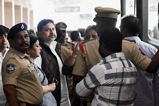 Jharkhand: Hemant Soren To Participate In Trust Vote, MLAs Shifted To T'gana I Feb 5 Floor Test Details