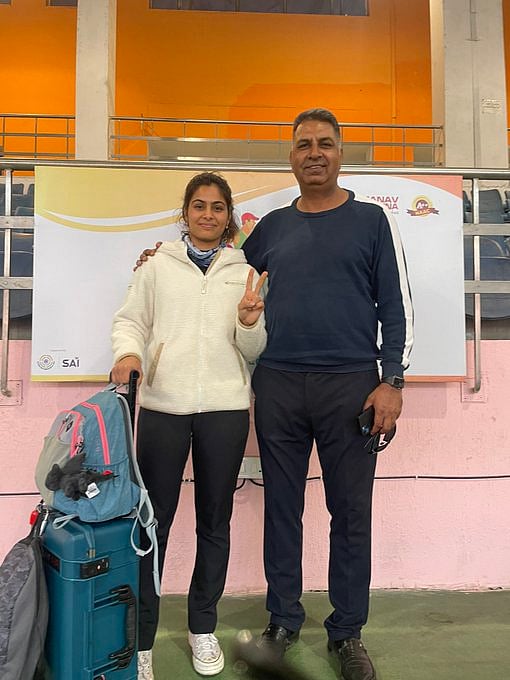 Manu Bhaker (left) with coach Jaspal Rana