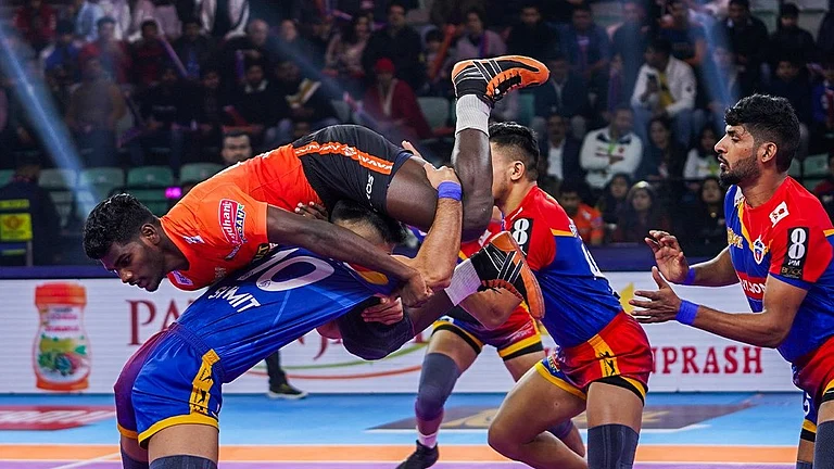 UP Yoddhas' Sumit in action against U Mumba in Pro Kabaddi League 2023-24. - X/ @UpYoddhas