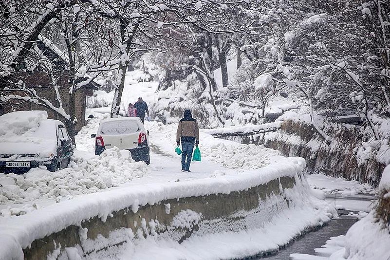 Fresh snowfall in Baramulla