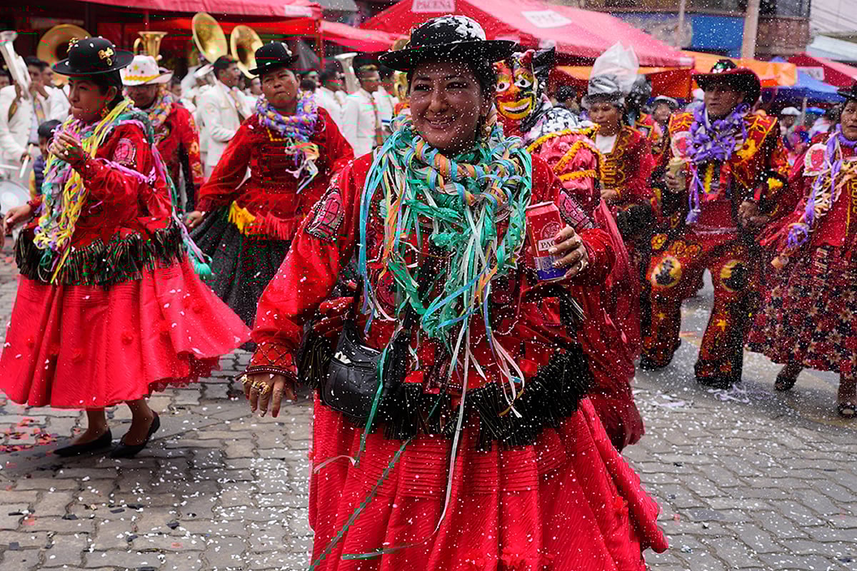 In Pics | Dances, Parades Mark Closing Day Of Carnival In La Paz