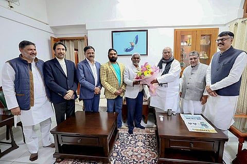 Kharge meets CM Soren, Jharkhand leaders