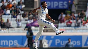 X/mufaddal_vohra : Akash Deep celebrates a wicket in Ranchi