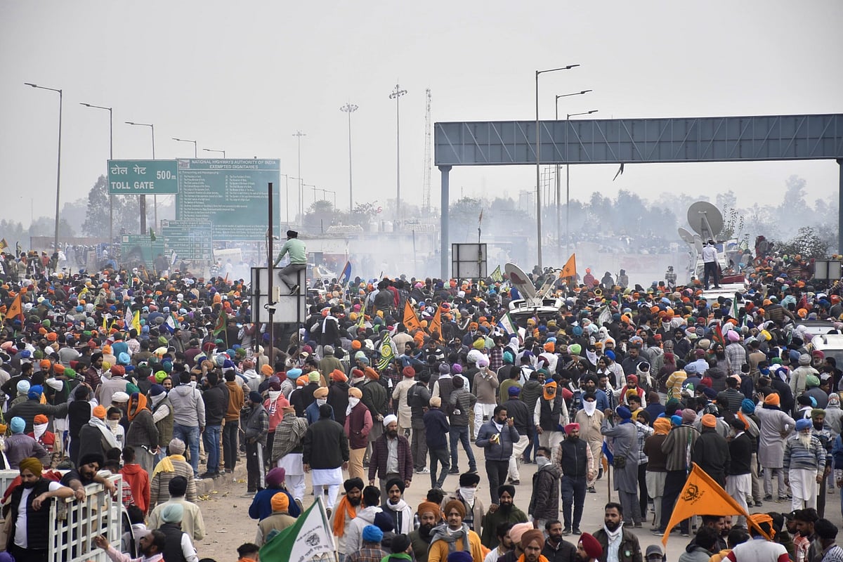 Protesting farmers gathered at Punjab-Haryana border | - PTI