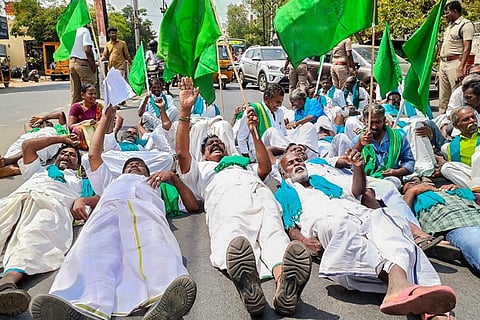 Farmers protest in Trichy