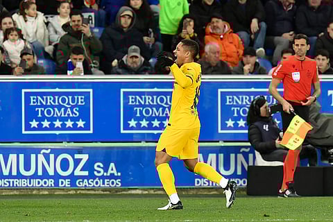 La Liga: FC Barcelona Beat Alaves