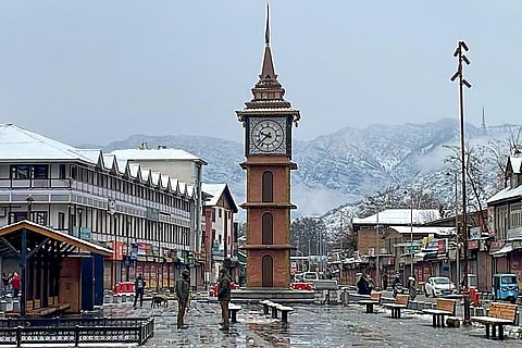 Snowfall in Srinagar