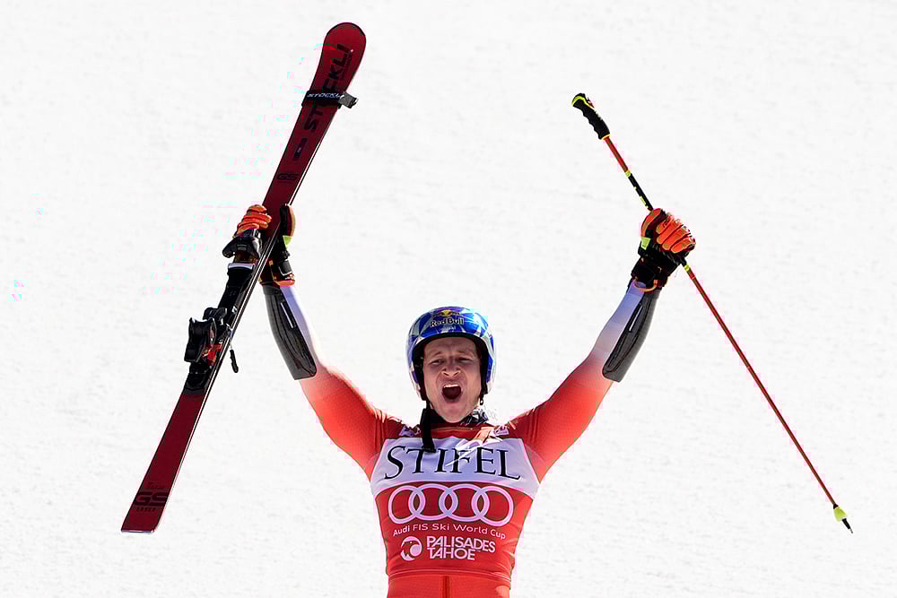 | Photo: AP/Robert F. Bukaty : FIS Alpine Ski World Cup 2023-24