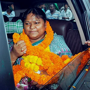 PTI : Jharkhand Mukti Morcha (JMM) MLA from Jama Sita Soren, the daughter-in-law of JMM patriarch Shibu Soren and sister-in-law of former Jharkhand CM Hemant Soren