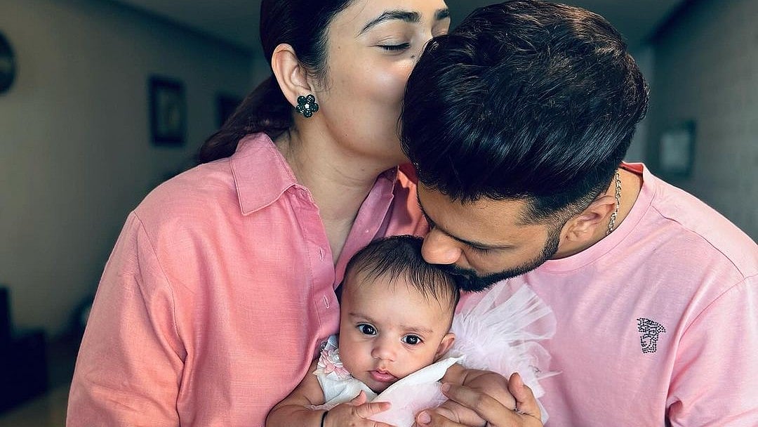 Instagram : Rahul Vaidya with wife Disha Parmar and daughter Navya