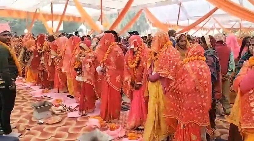 Mass wedding at Maniyar Inter College, Ballia on January 25