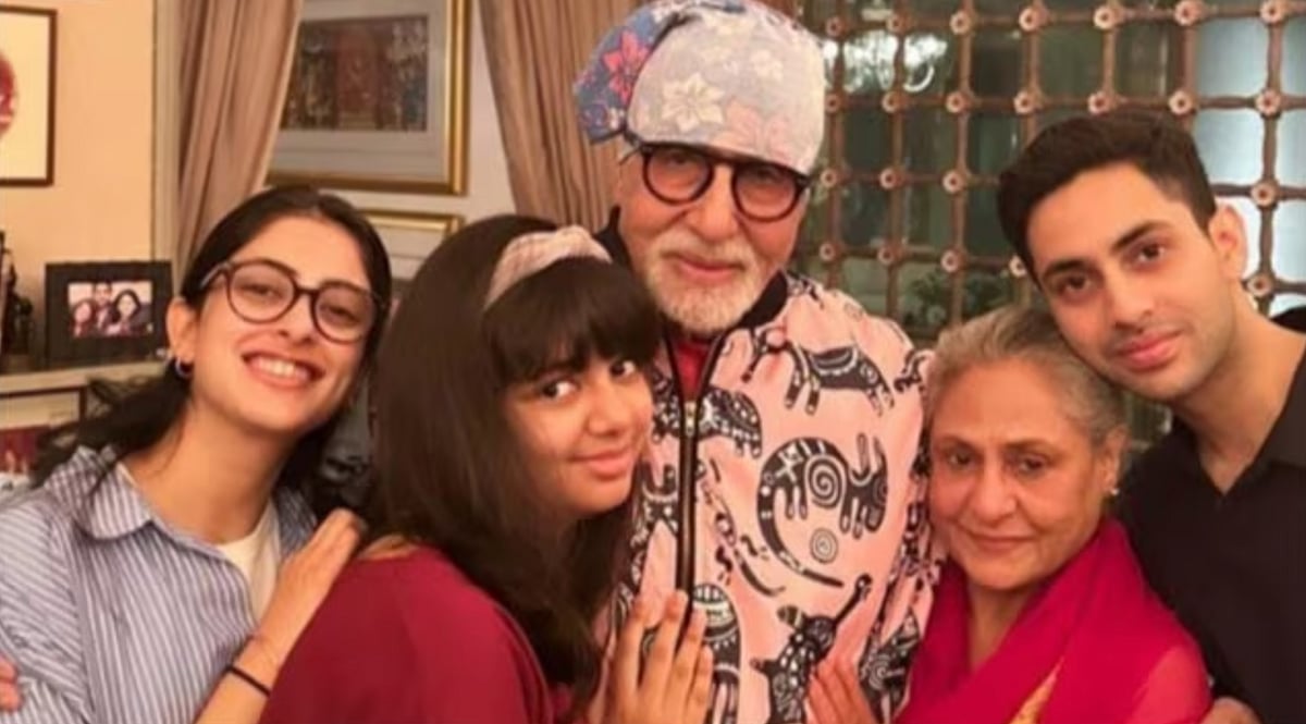 Amitabh Bachchan with his granchildren