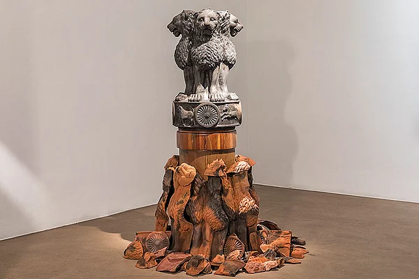 Photo: Vadhera Art Gallery : Ode to Truth: ’Salutes’, artwork by Riyas Komu.