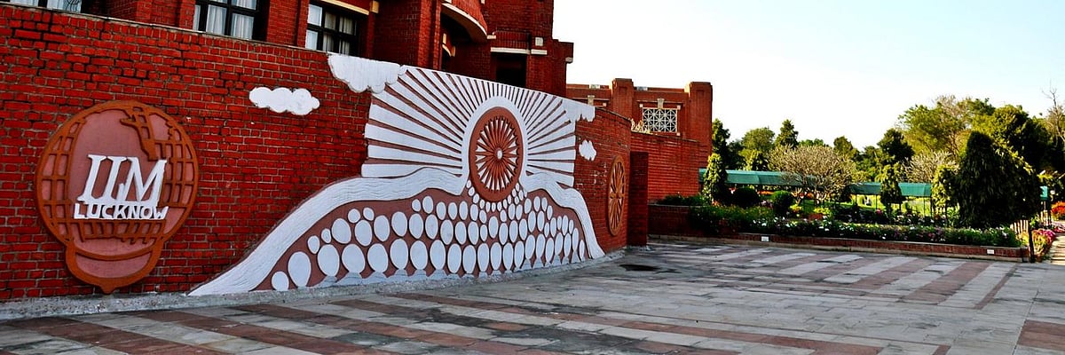 X/@IIML : Indian Institute of Management, Lucknow(IIM-L)