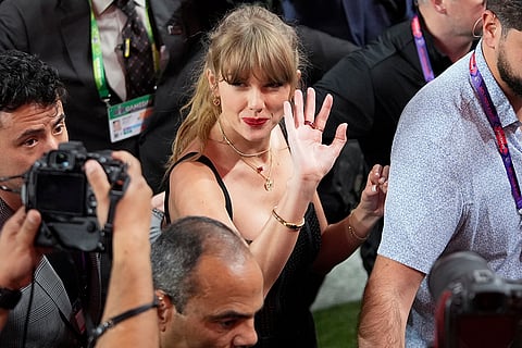 Super Bowl Football: Taylor Swift